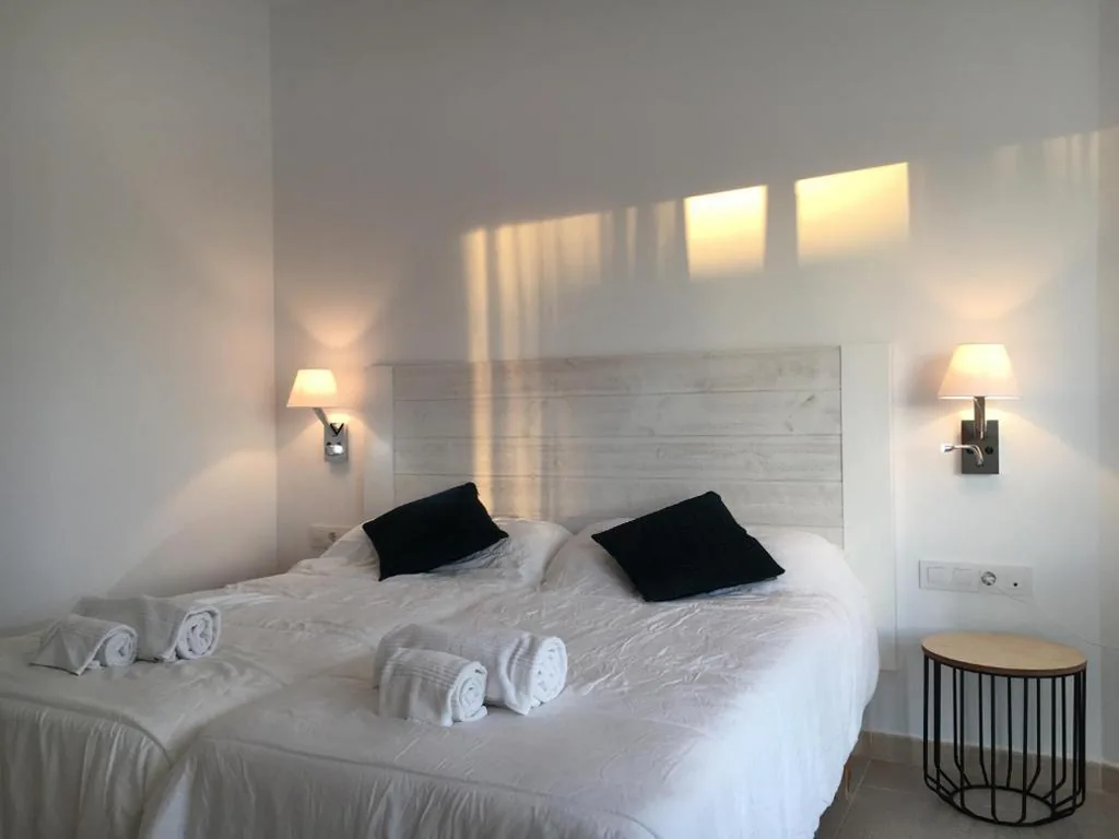 带阳台的单人间 — Hotel Playa Santandria Adults Only