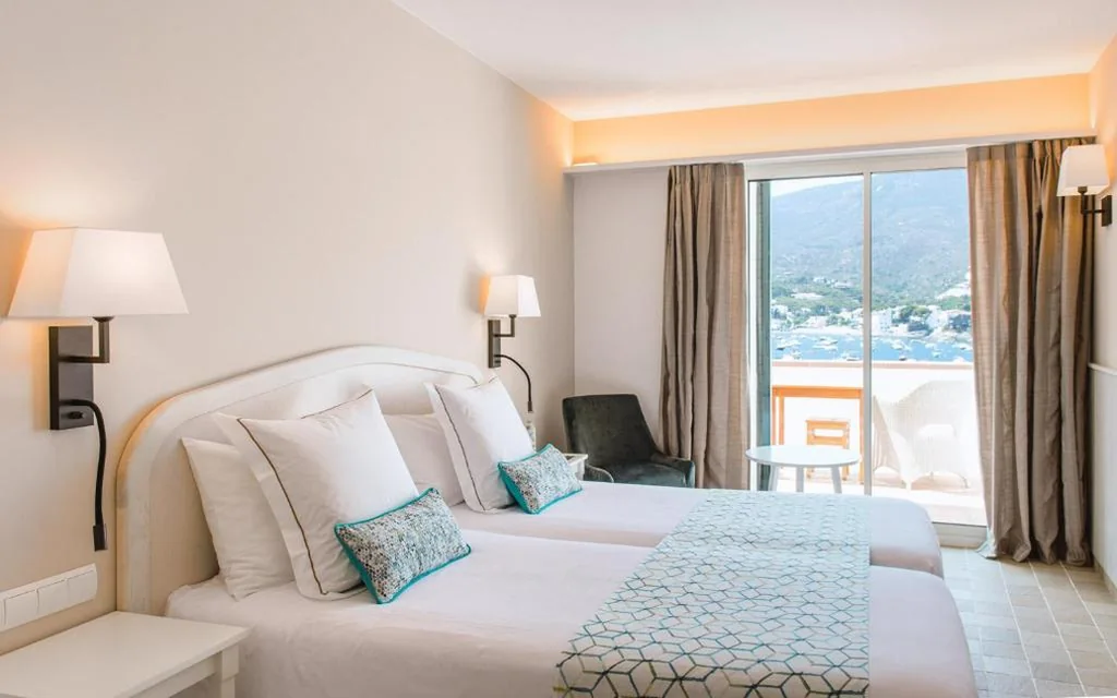 Habitación Doble con vistas al mar — Hotel Playa Sol