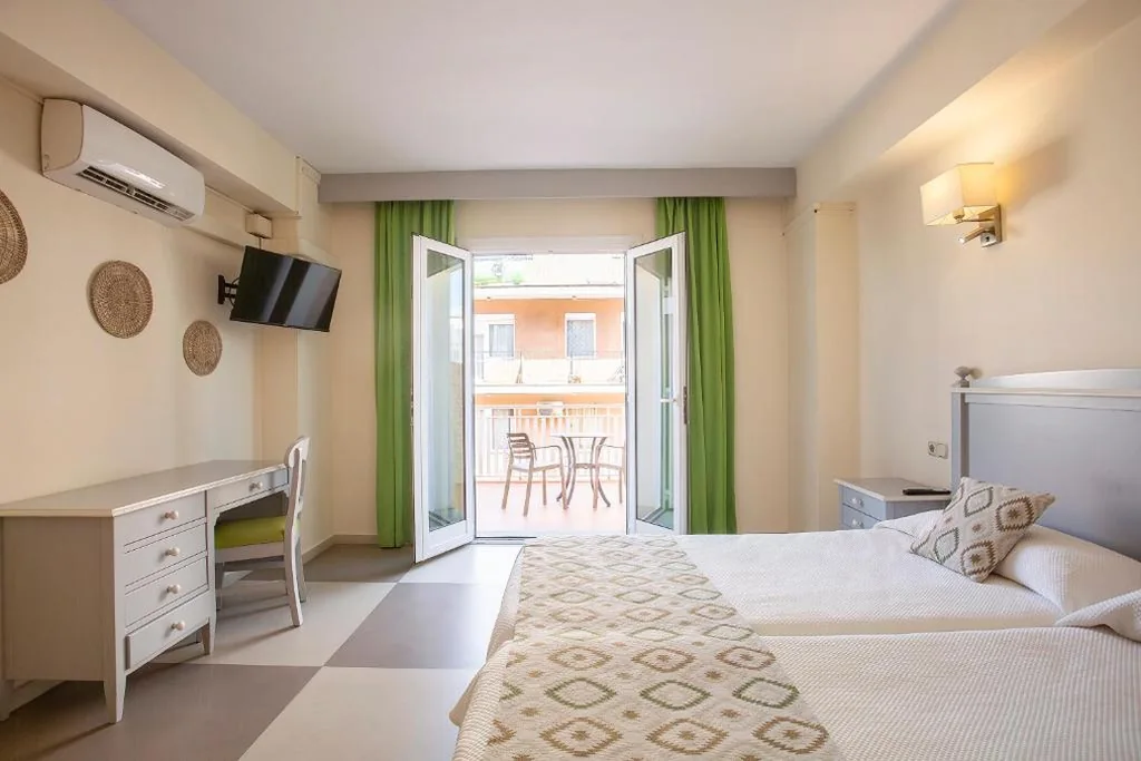 Hotel Playa Sol