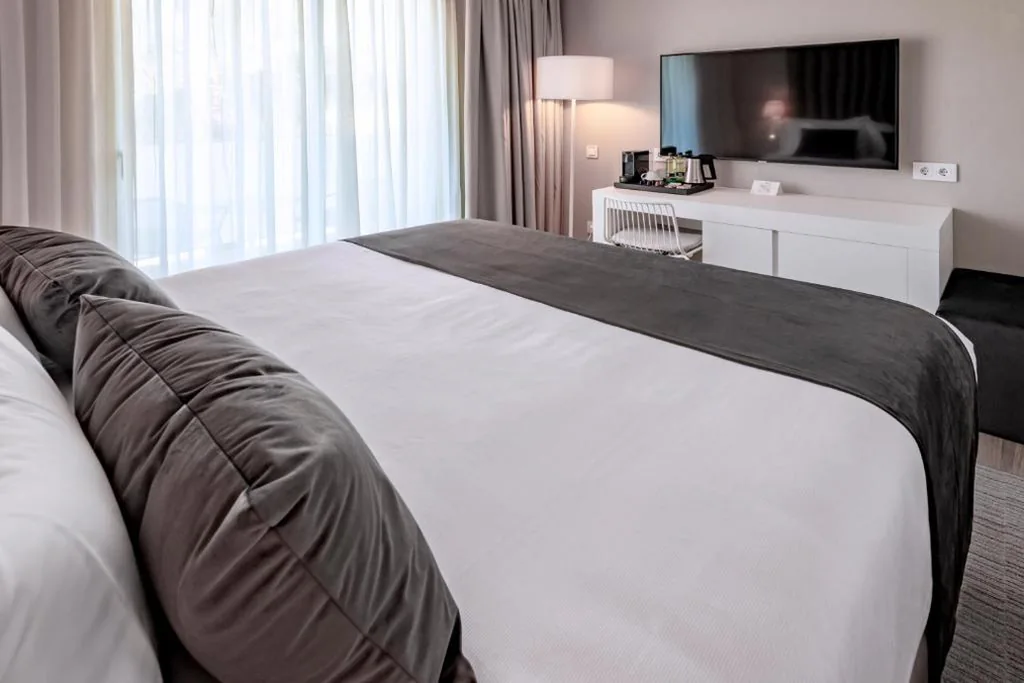 Habitación Estándar - 1 cama grande — Hotel Playafels