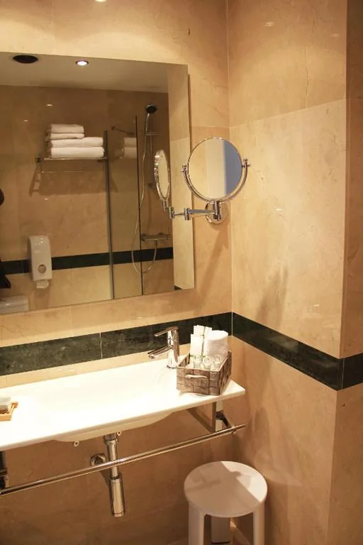 Familiekamer met uitzicht op zee (2 volwassenen + 2 kinderen) — Hotel Playas de Torrevieja
