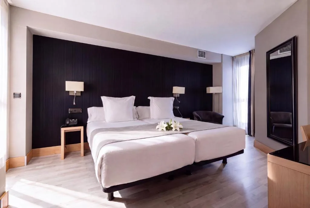 Chambre double - 1 ou 2 lits — Hotel Plaza