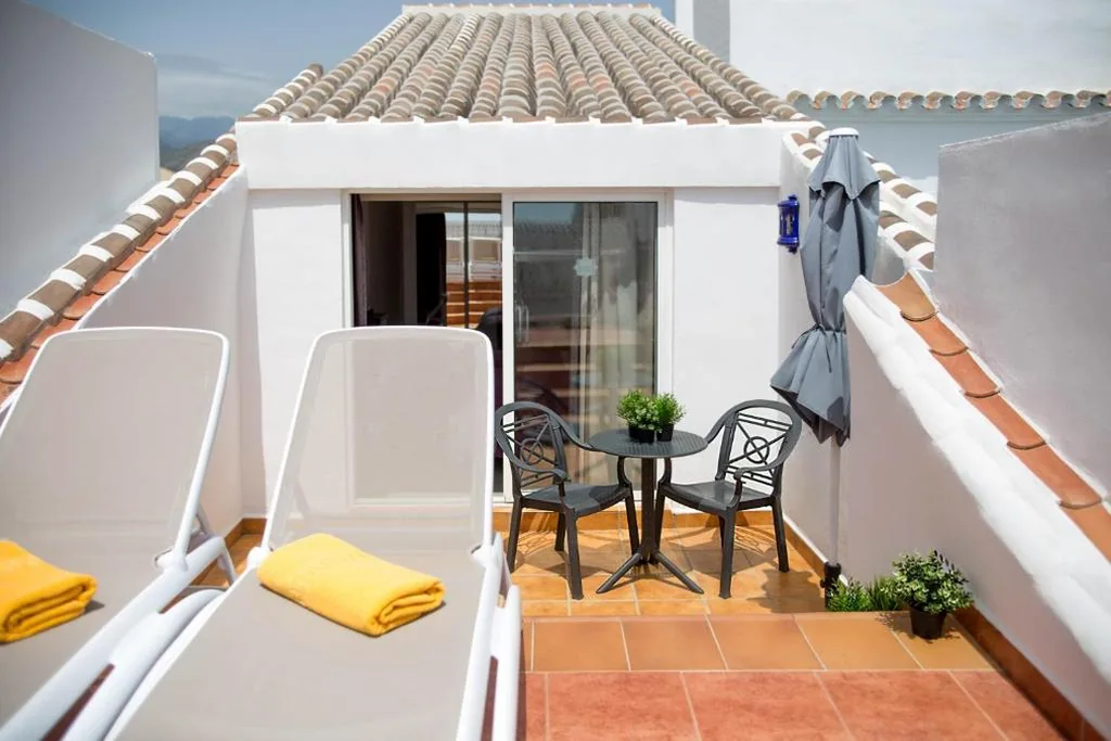 Chambre Double avec terrasse - 2 lits — Hotel Plaza Cavana