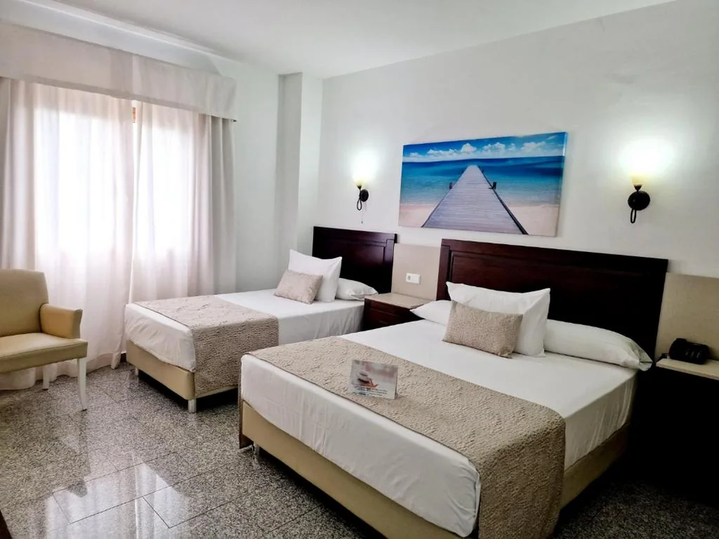 Camera Familiare — Hotel Plaza Del Castillo