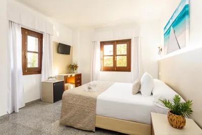 Hotel Plaza Del Castillo — foto 5