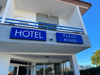 Hotel Plaza Miami - Sólo Adultos — foto 11