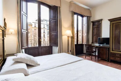 Hotel Plaza Nueva — Foto 2
