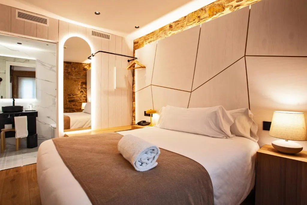 Camera doppia Economy — Hotel Plaza Obradoiro by Bossh! Hotels