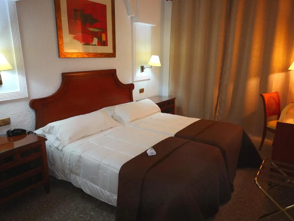 Habitación Doble — Hotel Polamar