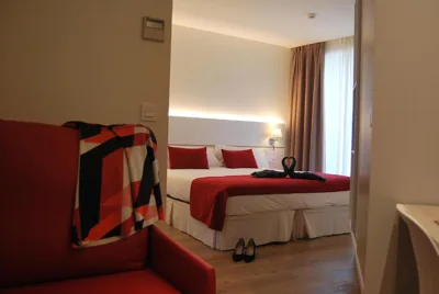 Hotel Pompaelo Plaza del Ayuntamiento & Spa — 写真 6