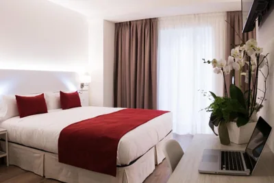 Hotel Pompaelo Plaza del Ayuntamiento & Spa — 写真 7