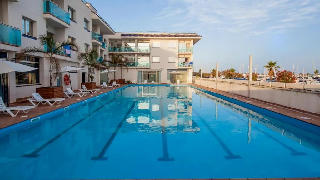 Habitación Doble con balcón — Hotel Port Sitges