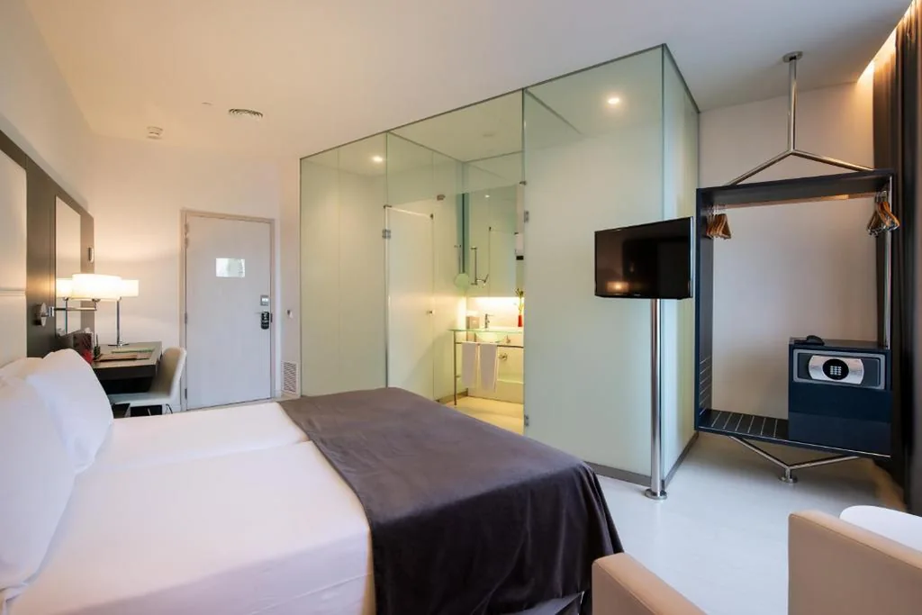 ベーシックシングルルーム — Hotel Porta Fira 4* Sup