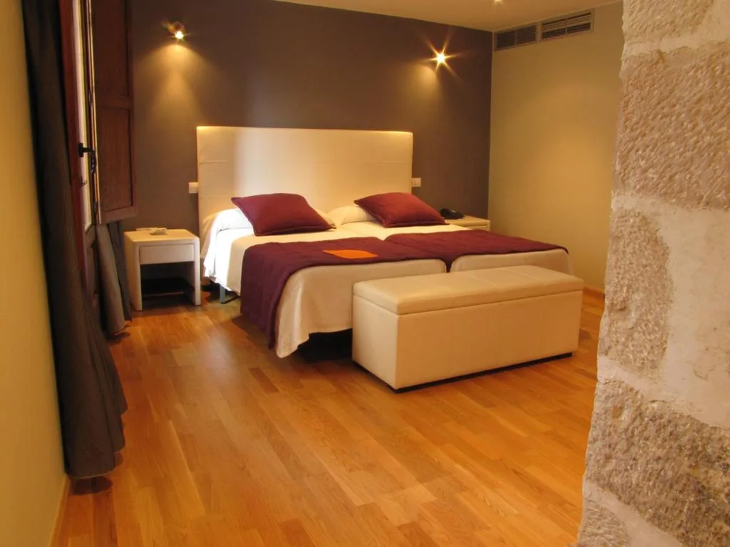Suite Junior — Hotel Portal Del Matarraña