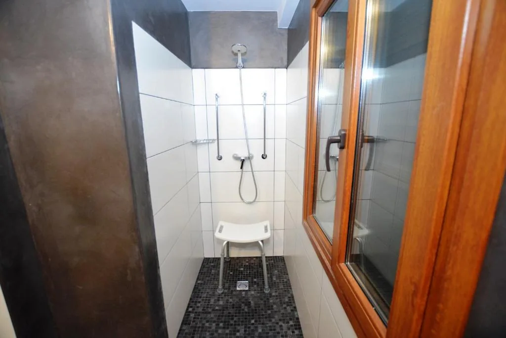 Chambre double supérieure - Adaptée aux personnes à mobilité réduite — Hotel Posada Guadalupe