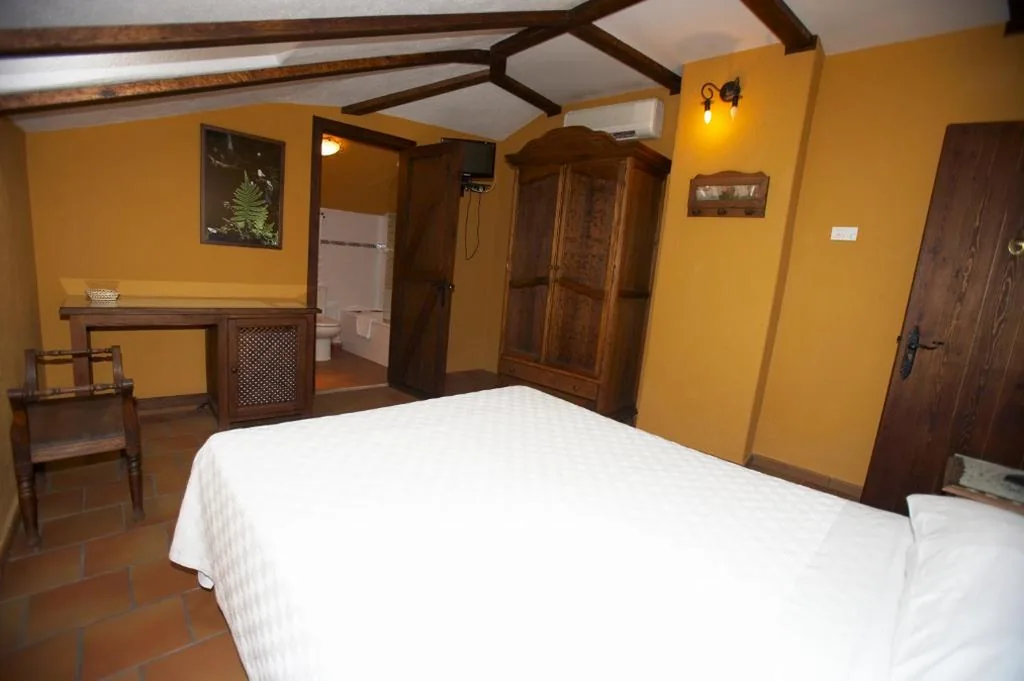 Tweepersoonskamer met bubbelbad — Hotel Posada San Antonio