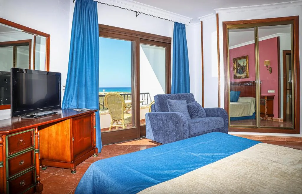 サイドシービュー・ダブルルーム - シングルベッド1台または2台 — Hotel Pozo del Duque