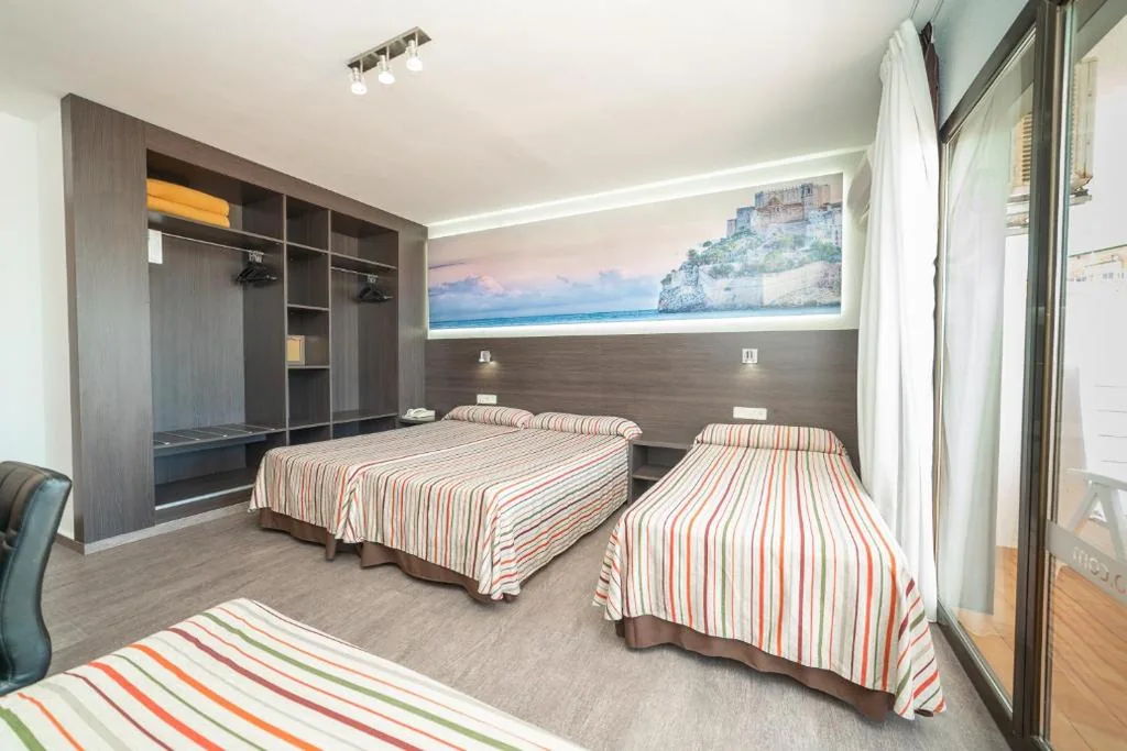 Vierbettzimmer — Hotel Prado II