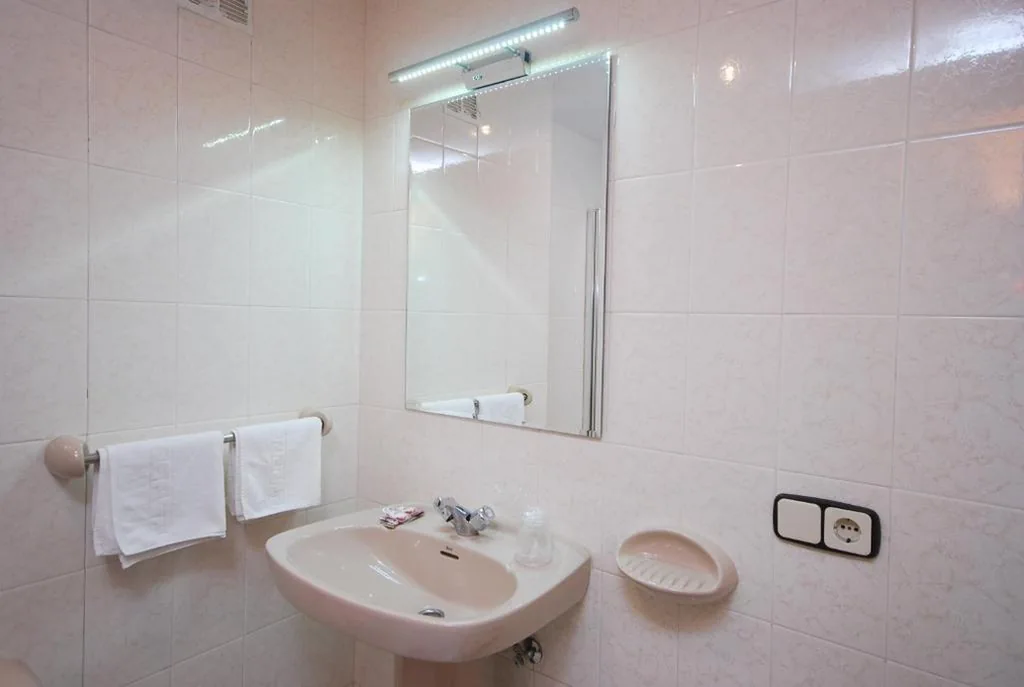 Quarto Individual — Hotel Principado De Europa