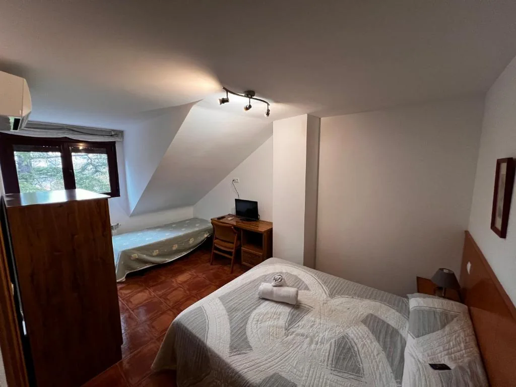 Habitación Doble - 1 o 2 camas — Hotel Puente de Piedra
