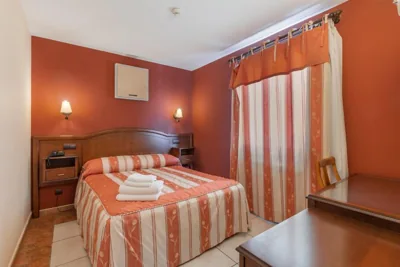 Hotel Puerta de Javalambre — 写真 12
