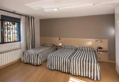 Hotel Puerta de la Santa — 写真 7