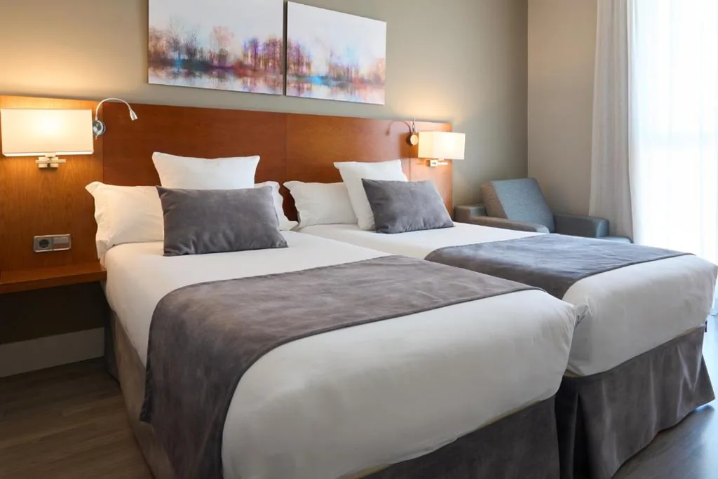 Double Room with Extra Bed - 1 or 2 Beds — Hotel Puerta de Toledo