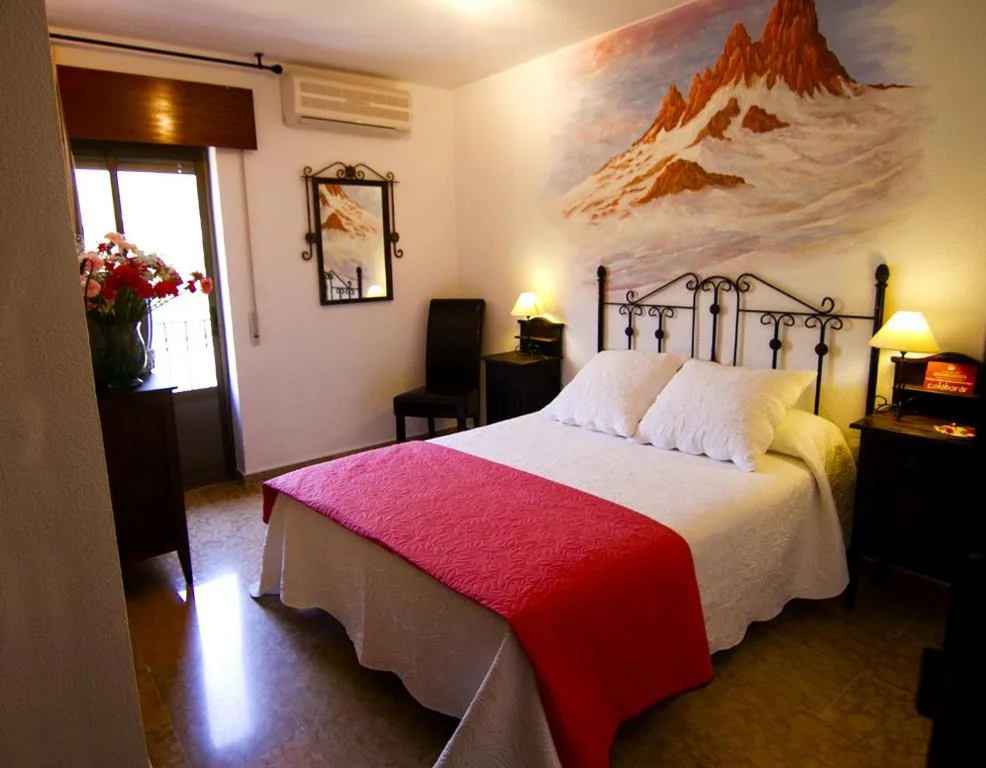 Standard Double Room — Hotel Puerta Nazarí