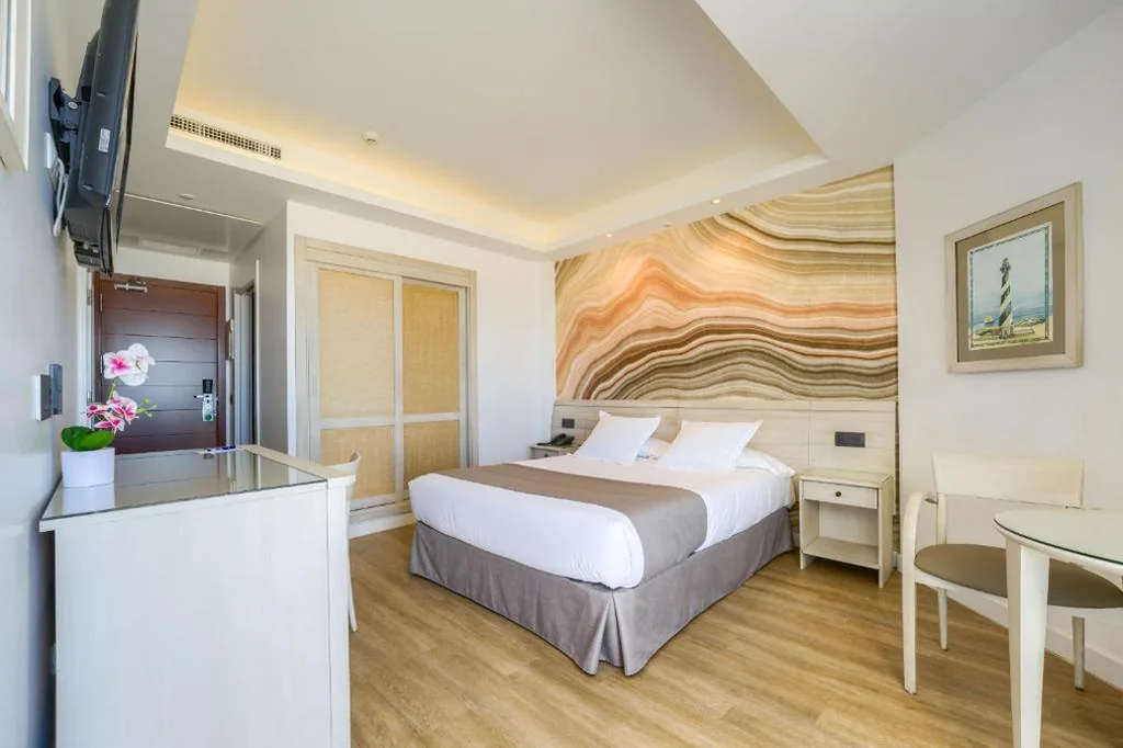 Doppelzimmer – 1 oder 2 Betten — Hotel Puerto Bahía & Spa