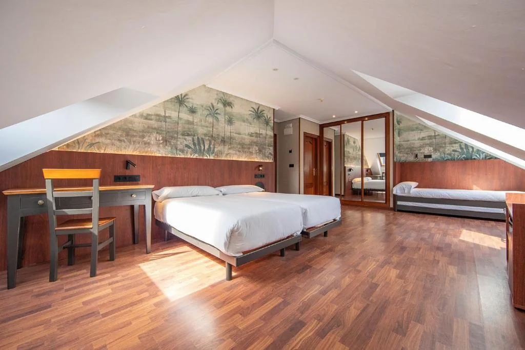 Chambre familiale avec vue sur la mer — Hotel Puerto de Candás