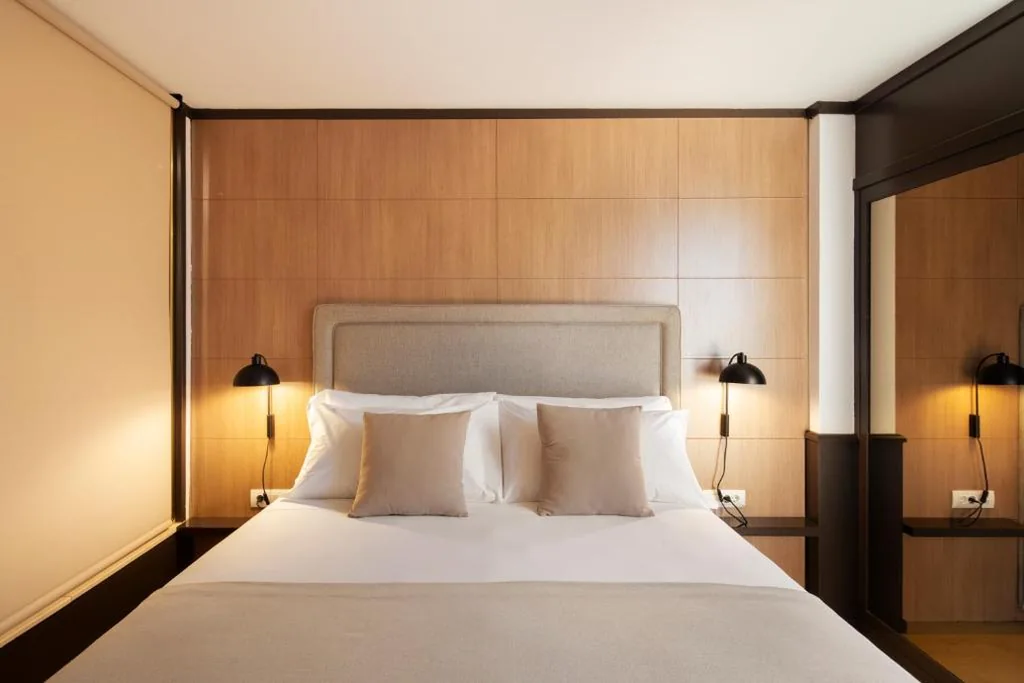 Habitación Doble Superior con aparcamiento — Hotel Punt 14 Barcelona Gavà Mar