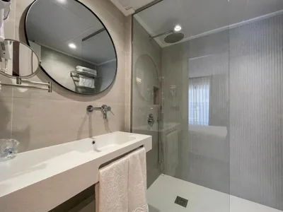 Hotel Quatre Llunes — foto 11