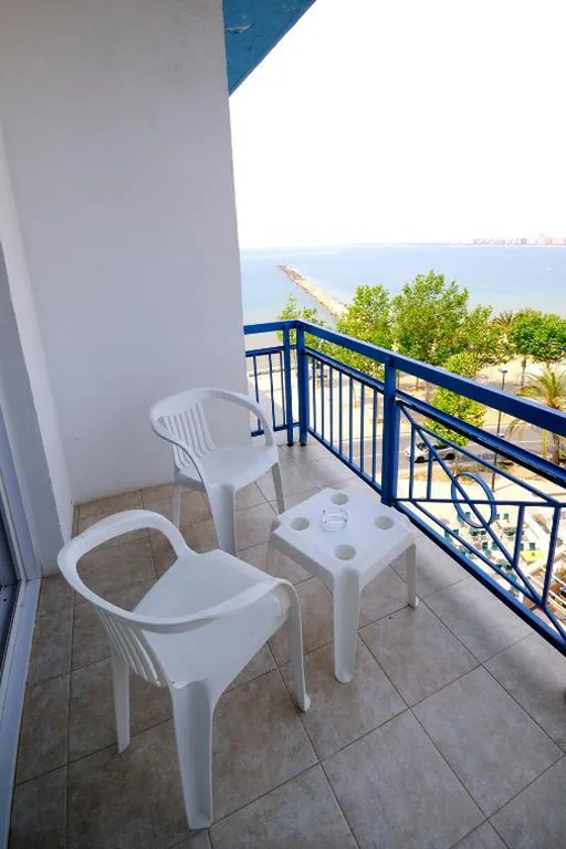 Dreibettzimmer mit teilweisem Meerblick — Hotel Ramblamar