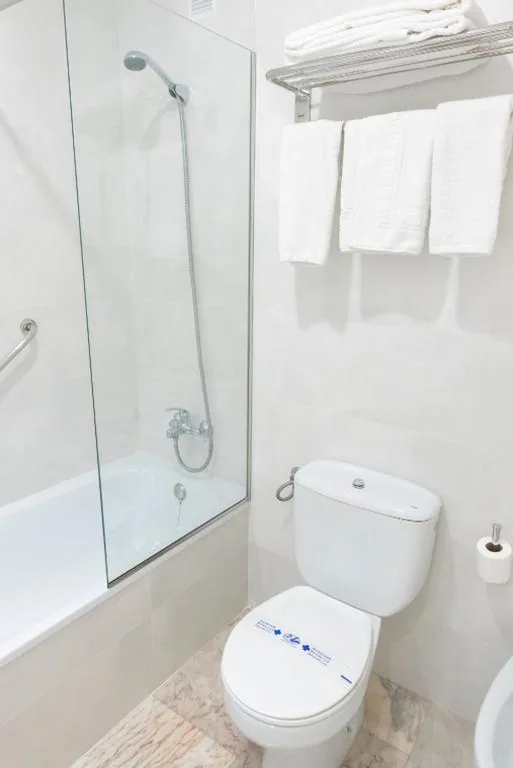 Doppelzimmer – 1 oder 2 Betten — Hotel Ramomar