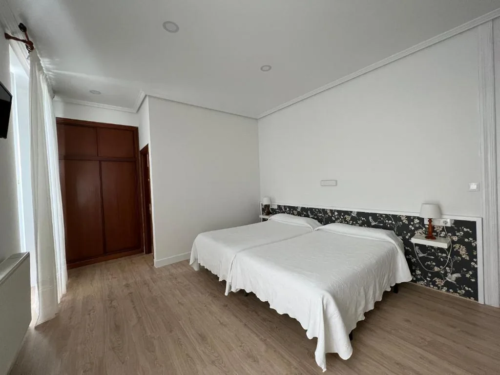 Doppelzimmer mit 2 Betten — Hotel Ramona