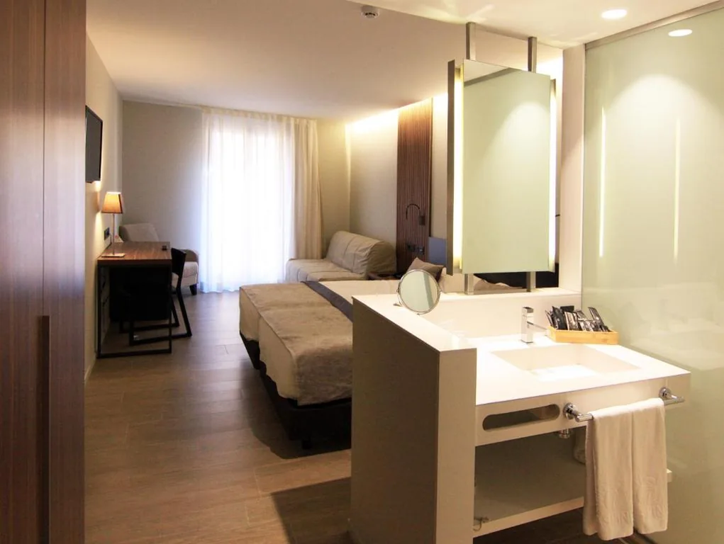 Superior-Doppelzimmer — Hotel Raval de la Mar