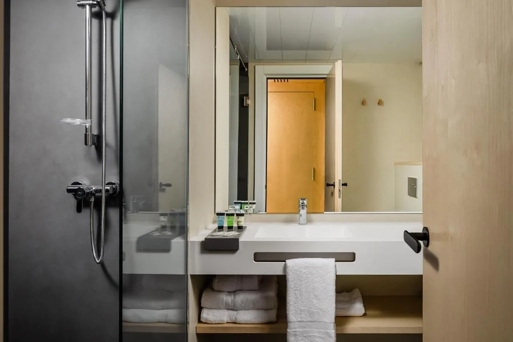 Habitación Triple Superior — Hotel Raval House