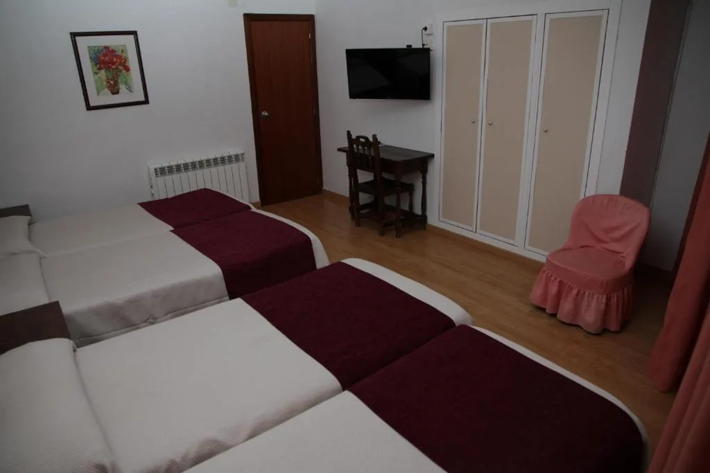 Habitación cuádruple — Hotel Real Castellon