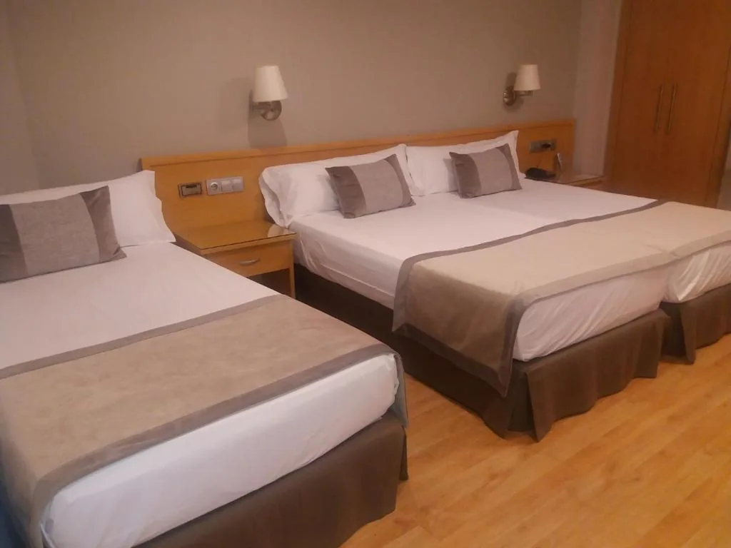 Camera familiare Standard — Hotel Real