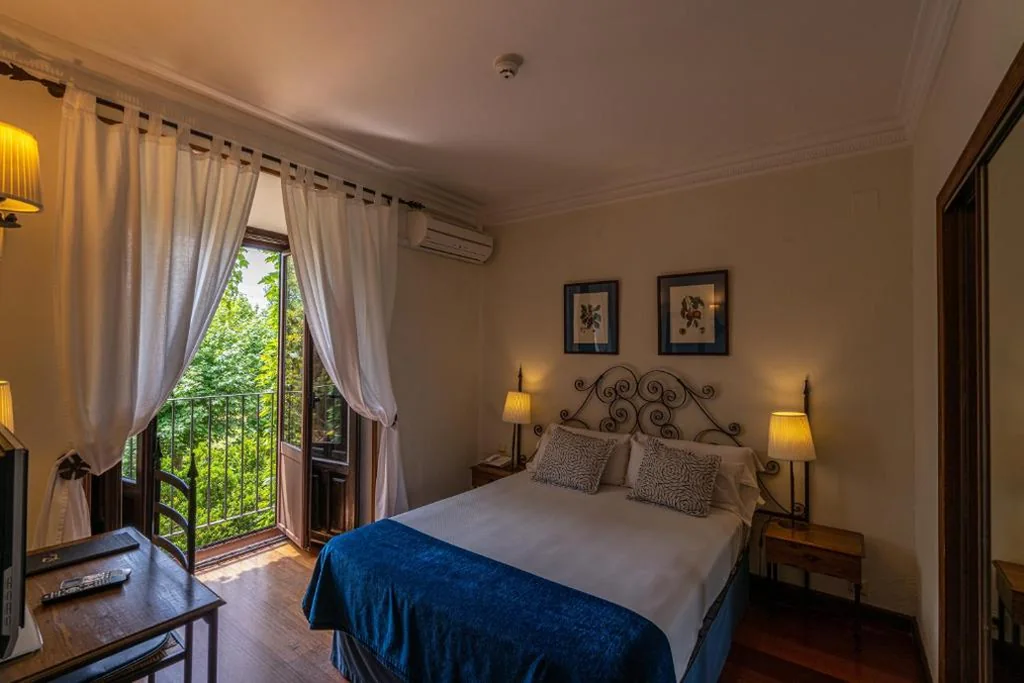 スイート — Hotel Real Monasterio de San Zoilo