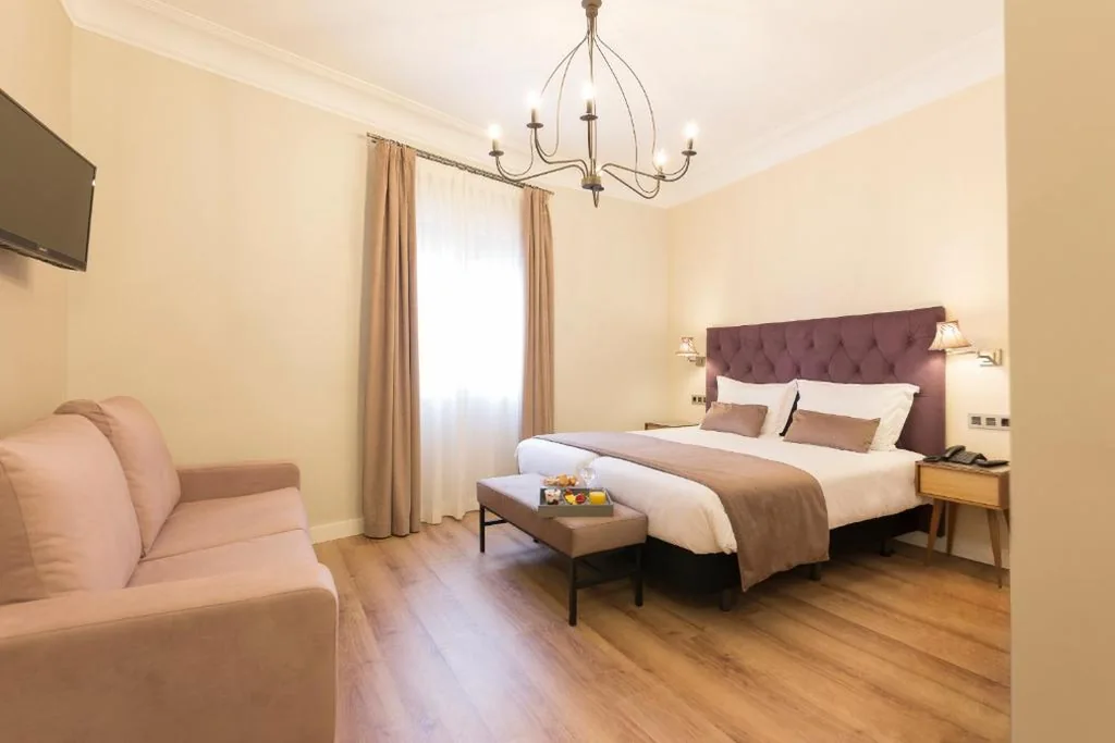 Camera Familiare (2 adulti e 2 bambini) — Hotel Real Segovia by Recordis Hotels