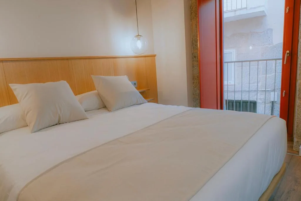 Habitación Doble Pequeña - 1 o 2 camas — Hotel Recanto do Avia