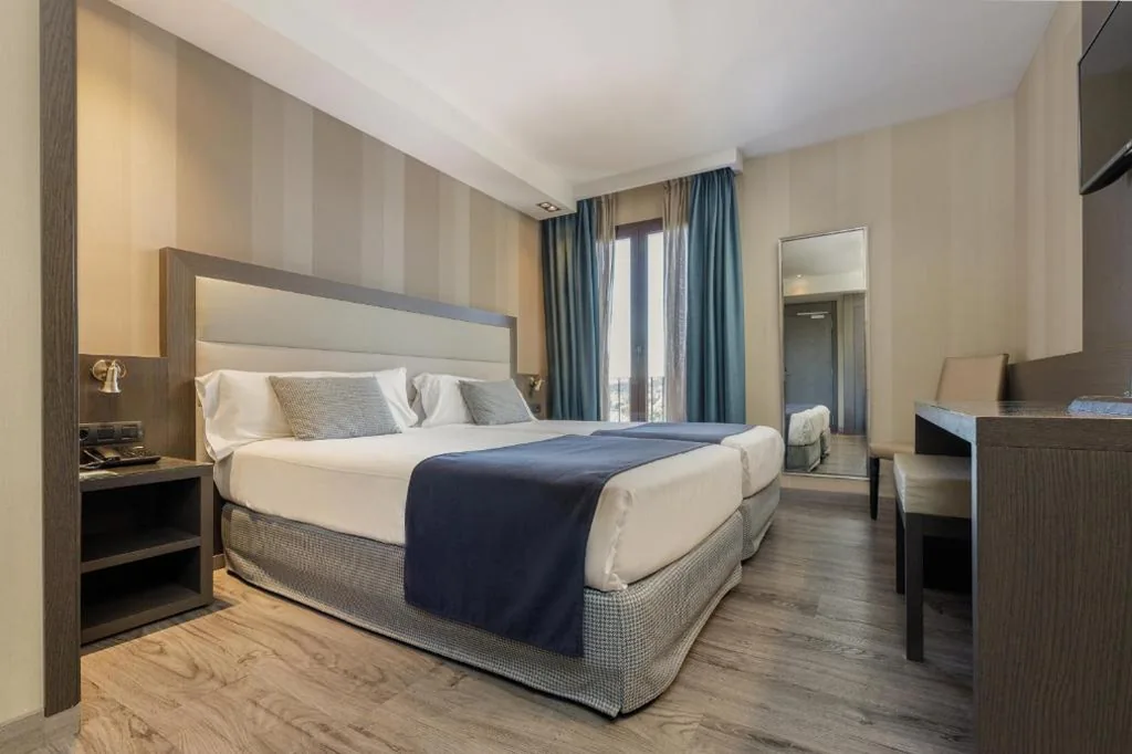 Doppelzimmer – 1 oder 2 Betten — Hotel Reina Cristina