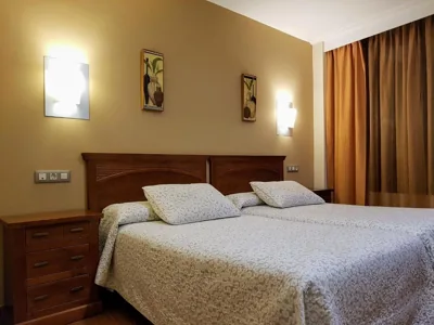 Hotel Reina Isabel — foto 11
