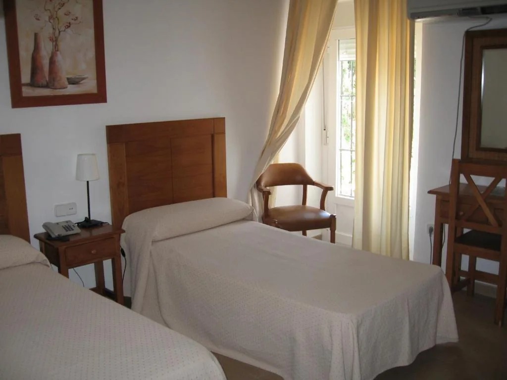Dreibettzimmer — Hotel Residencia Miami