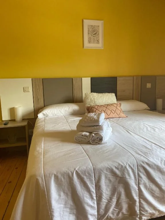 Doppelzimmer — Hotel Restaurante Agapio de TRESNIÑO