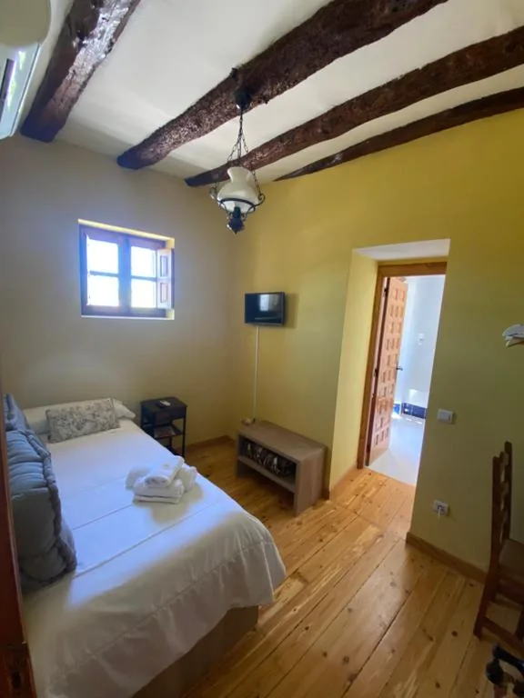 Standard-Einzelzimmer — Hotel Restaurante Agapio de TRESNIÑO