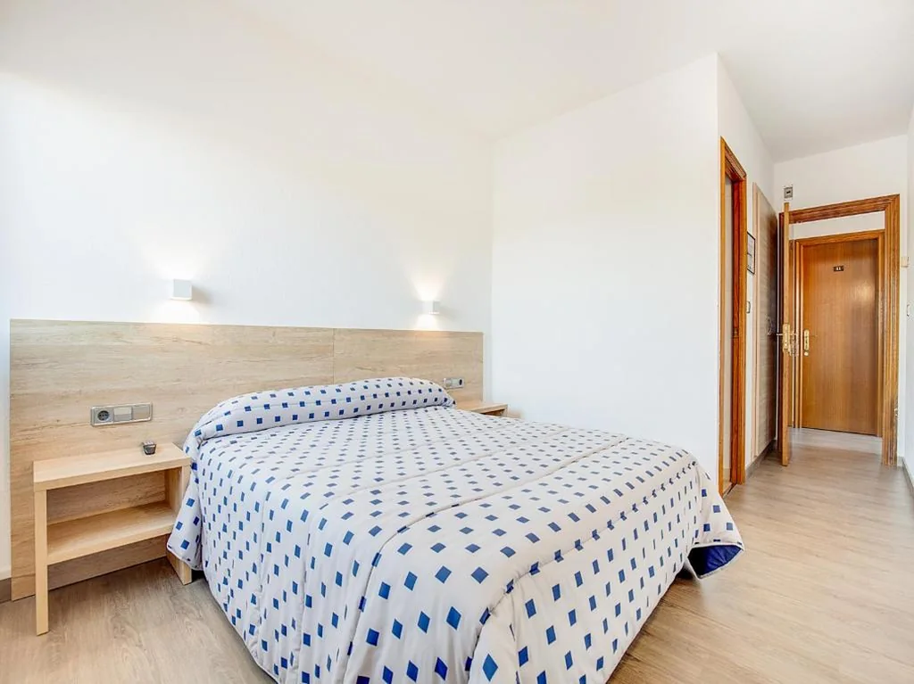 Doppelzimmer — Hotel Restaurante Blanc I Negre 2