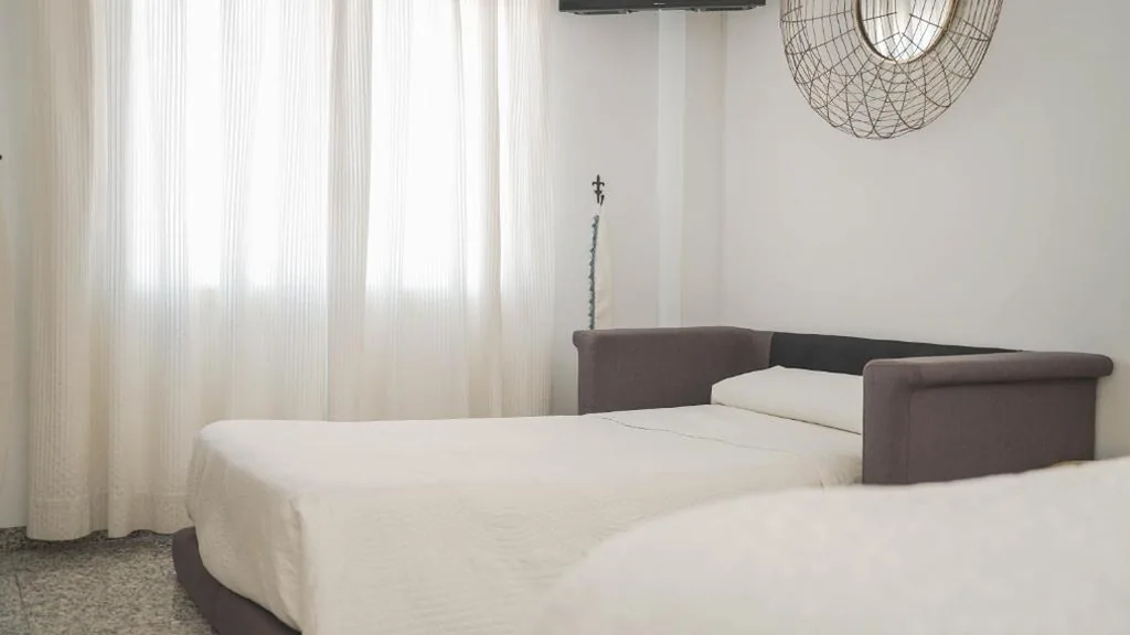 Double Room with Extra Bed - 1 or 2 Beds — Hotel Restaurante Boabdil