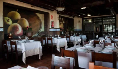 Hotel Restaurante Canzana — Foto 12